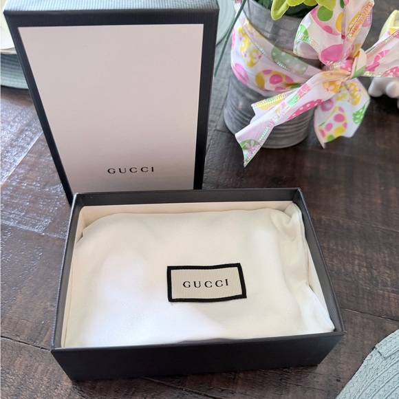 Gucci GG Marmont Fuchsia Leather Wallet - Picture 14 of 15